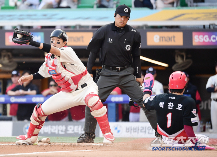 '앤더슨이 또또 폰세 역전하나' SSG 이의 신청 준비, 안타 → 실책 …