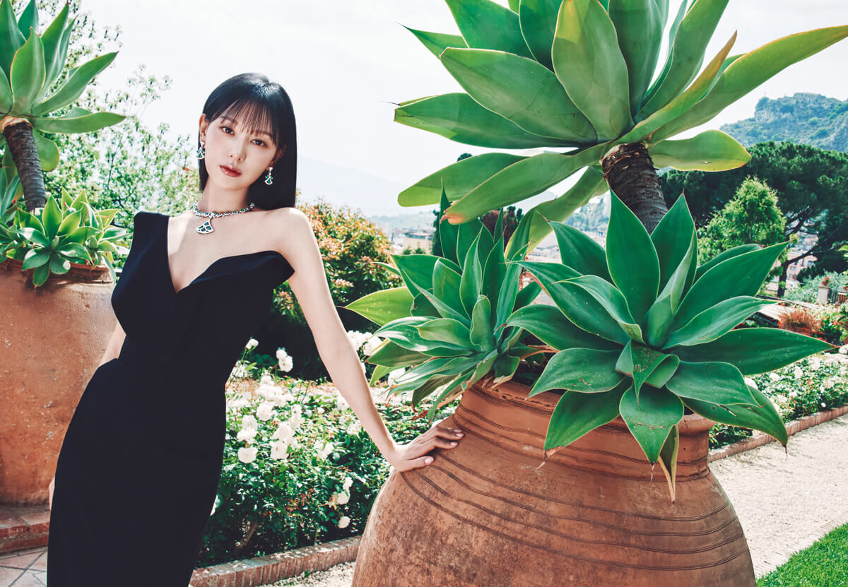 김지원, 시칠리아 햇살도 설렌 ‘눈물의 여왕’ 독보적 비주얼