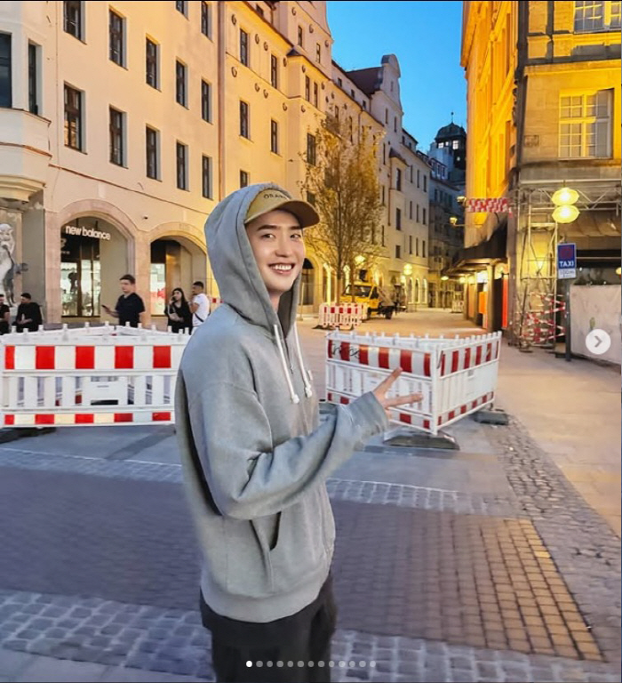 이종석, ♥아이유 향한 '하트시그널'?… 결별설에도 끄떡없는 애정전선
