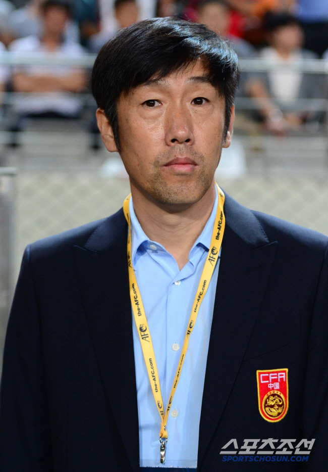 'PK골→상탈 포효' 한국서 재현? 대륙 열광 中 초신성, 동아시안컵 발…