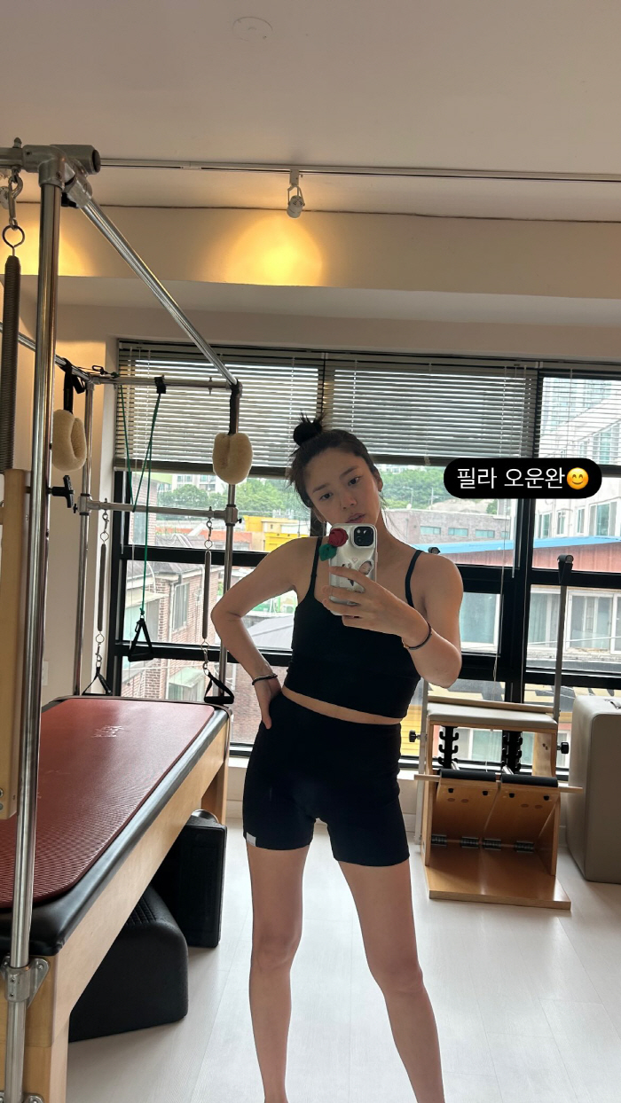 '이규혁♥' 손담비, 출산 2개월 만에 '납작배' 노출..다이어트 효과 제대로