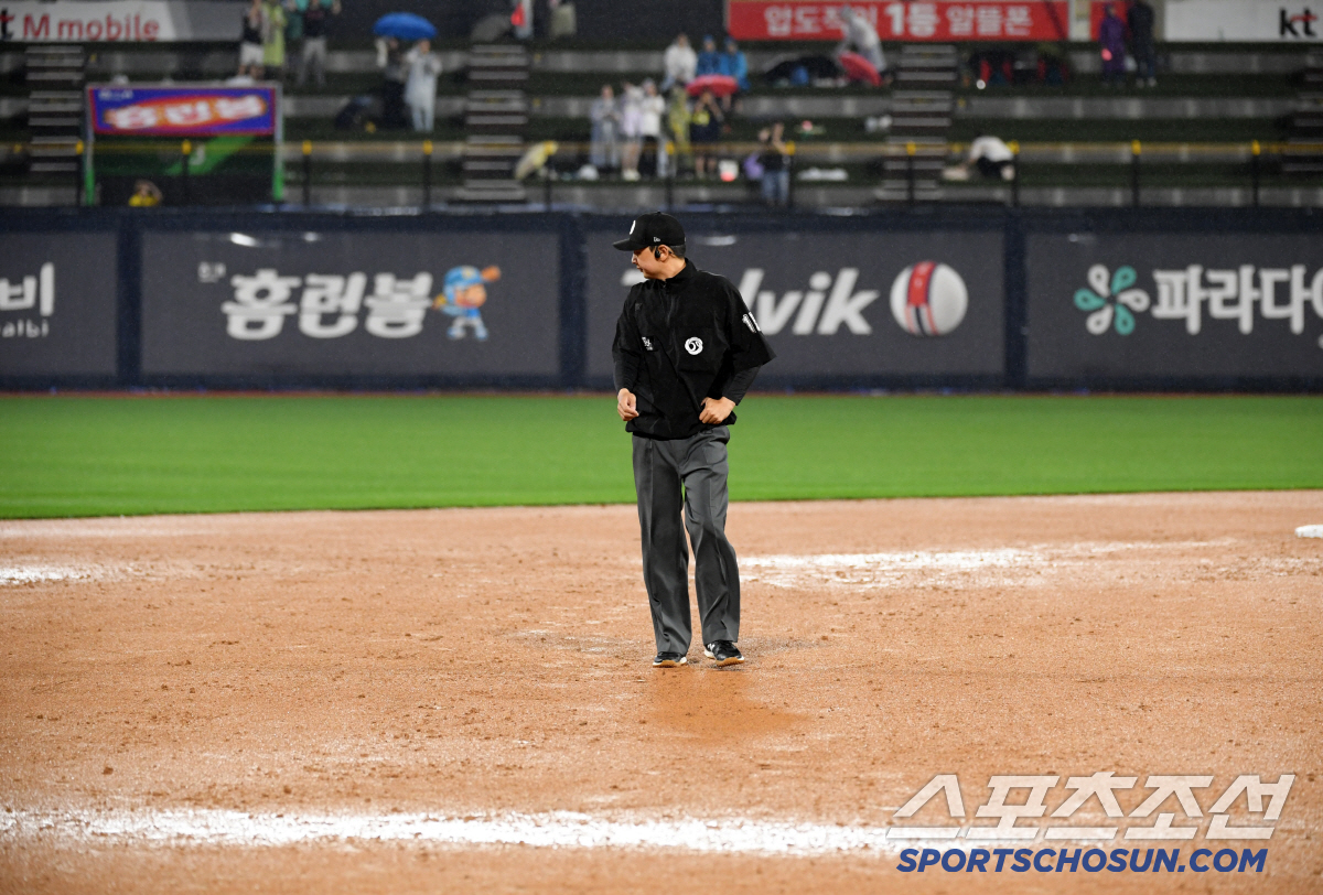 잔루가 도대체 몇 개야.. LG, 0-1 강우콜드 당해도 할 말 없었다