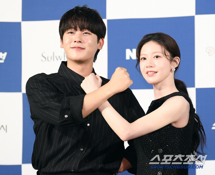 [SC현장] "청룡의 무게감, 느낄 수 있어 행복"..신동엽→박보영, 남…