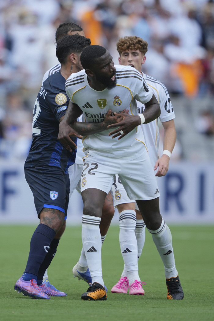 ""F***욕설"VS"언쟁일 뿐" FIFA,클럽월드컵中 루디거 향한 인종…