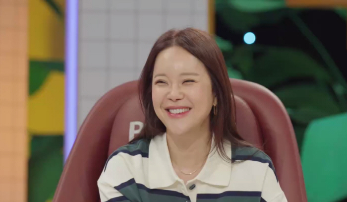 "내 배꼽에도 구멍 있어"…'딸맘' 백지영, Y2K 패션에 급 공감 "그…