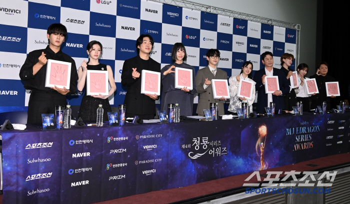 [포토] 청룡시리즈어워즈 핸드프린팅, 청룡에 남기는 손도장