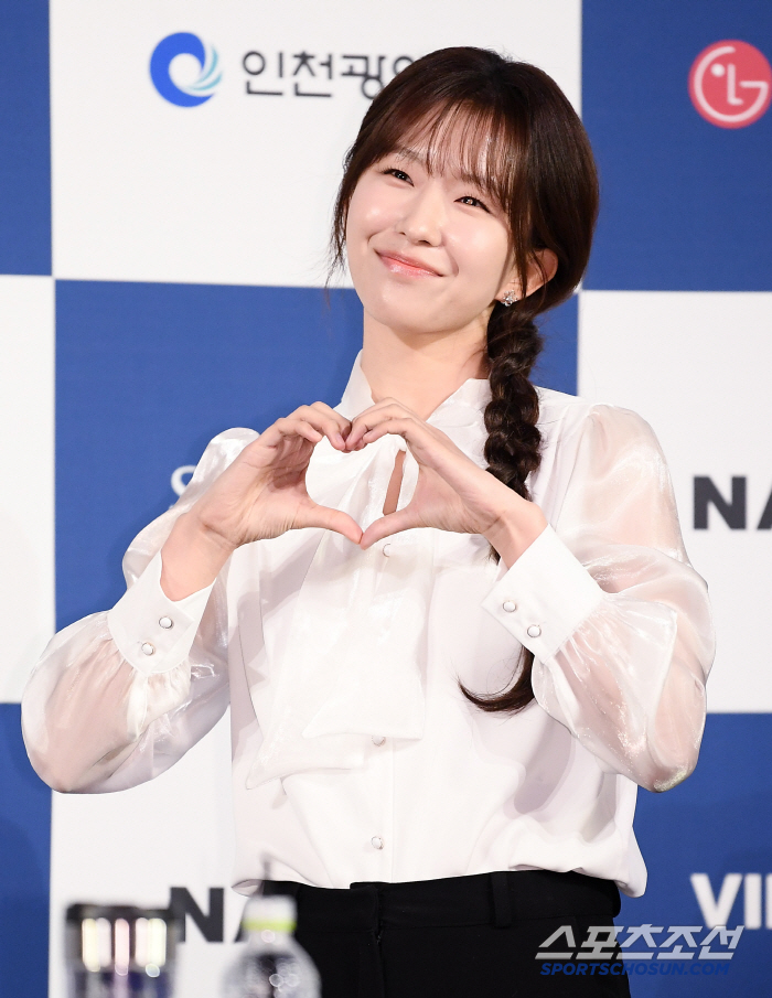'BSA 핸드프린팅' 윤가이 "수상 이후 시간 금방 가, 1년 만에 다시…