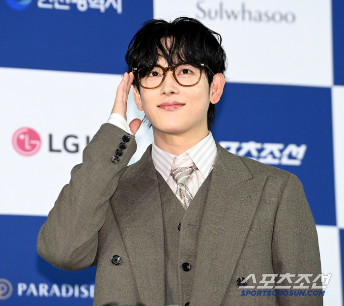 [포토] 임시완, 안경 쓰고 지적인 이미지