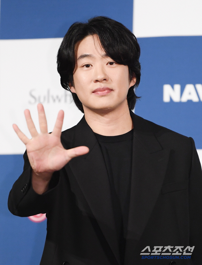 ‘BSA 핸드프린팅’ 안재홍 “상 빨리 잊는 편인데…핸드프린팅 순간 오래…