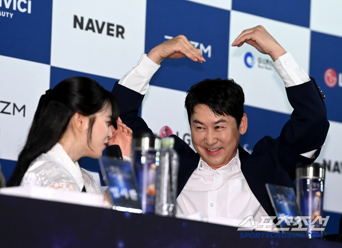 'BSA 핸드프린팅' 신동엽, 박보영에 ♥보내며 'SNL' 러브콜…"꼭 …