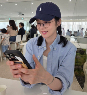 44세 장나라 ‘동안 끝판왕’ 등극…양갈래 머리가 치트키