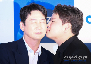 [SC현장]청룡 핸드프린팅 맞아? 덕밍아웃에 섭외전까지…