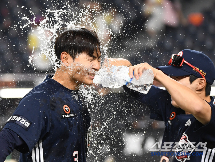 대역전 만루포의 주인공, 손가락 부러지고 울었다.. 일생일대 기회에서 4…