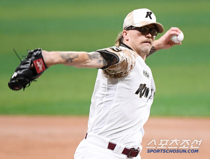 'KIA도 쩔쩔 맸다' 최고 150㎞+38구까진 퍼펙트, 호주 MVP 데…