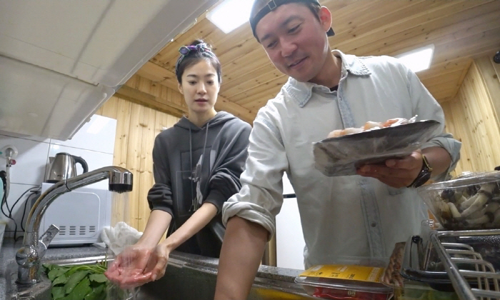 김대호♥옥자현 핑크빛 터졌다..프리하더니 여배우와 '꽁냥'(나혼산)