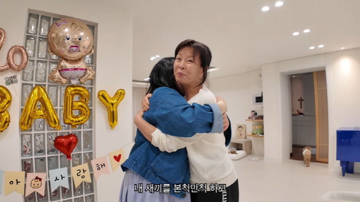 이용식, 아직은 손녀 보다 딸♥...출산한 딸 몸보신 위해 플렉스 "애썼…