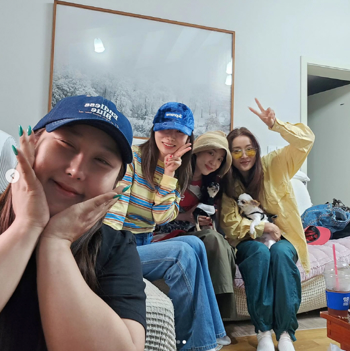 故이희철 떠난지 5개월..풍자→산다라박, 부모님 찾아뵙고 애도 "항상 그…