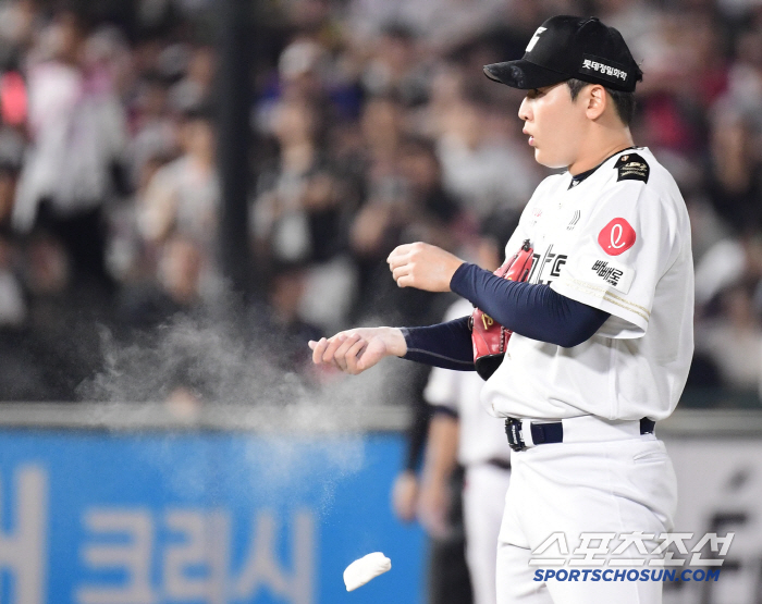 155㎞ 광속구가 하루에만 3명…'3강' 롯데는 하루하루가 다르다. 윈나…