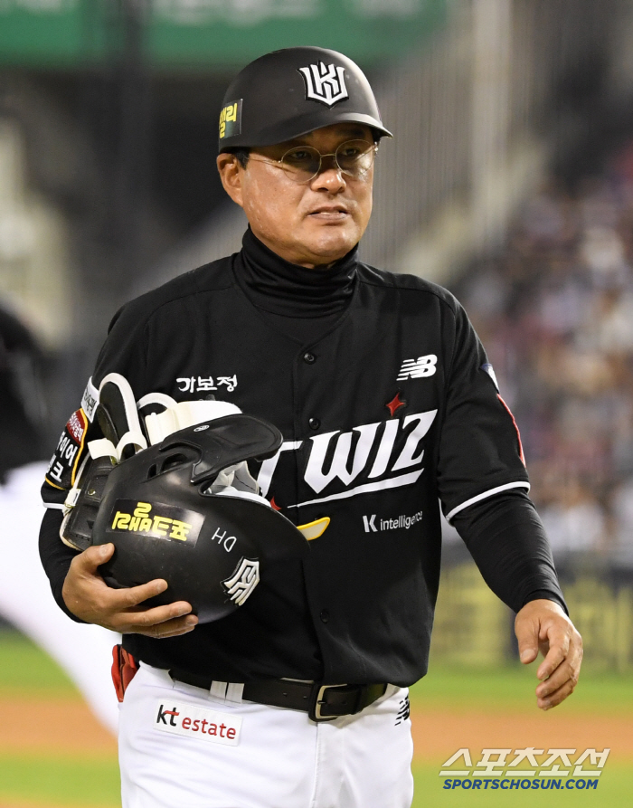 국민타자가 그리 부러웠던가? 예능이라도 '감독'이 간절했나…우승-MVP-…