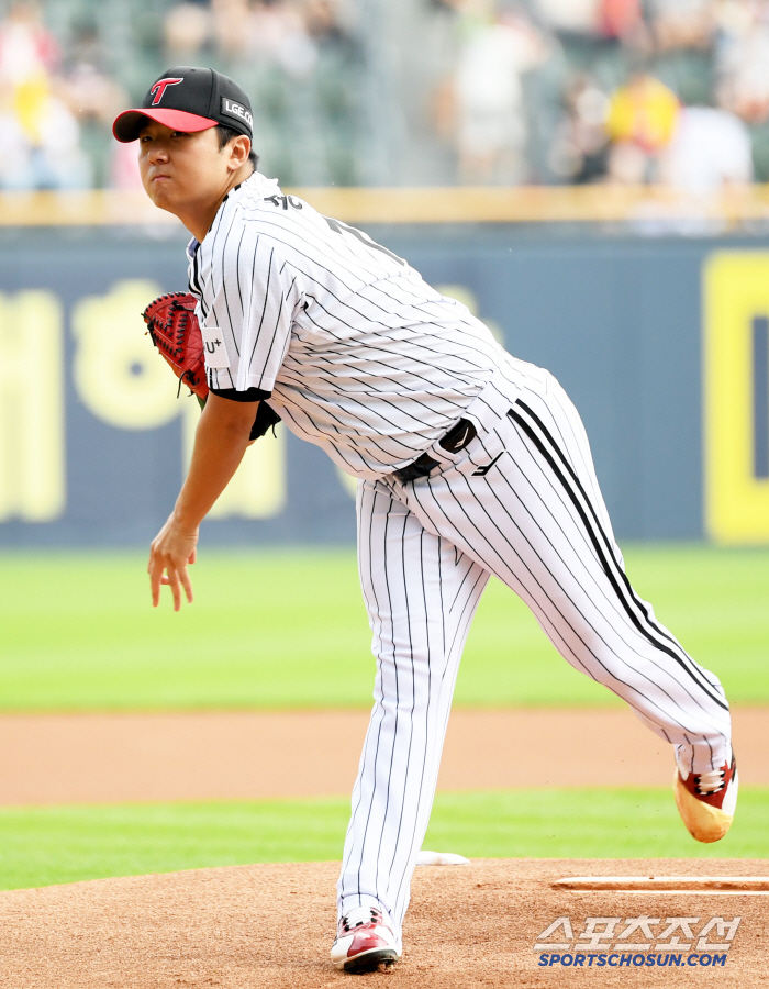 '이럴수가' 3→15위 급락, 7실점 최악투…신인왕 0순위에게 무슨 일이