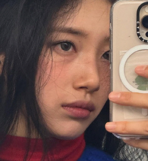 [SCin스타] “누가 꽃이야?” 수지, 청순 셀카 대방출