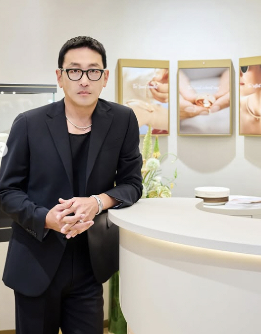 "오빠 얼굴 너무 커요"…하정우, 선넘은 악플러에 쿨한 반응 "고마워요"…