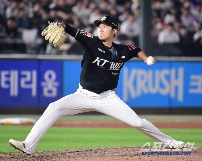 "진짜 울고 싶다" 필승조 맹장이 터졌다! → LG와 트레이드 안했으면 …