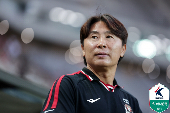[현장에서]'기성용 사태'에 뿔난 서울 팬들...'실망감 가득' 걸개로 …