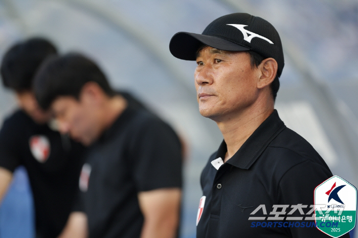 원정불패X극장 무승부론 만족못하는 조성환 부산 감독