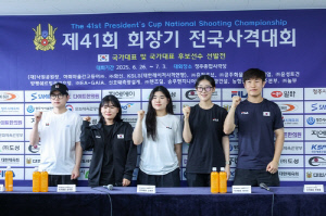 한자리에 모인 파리 사격 메달리스트…