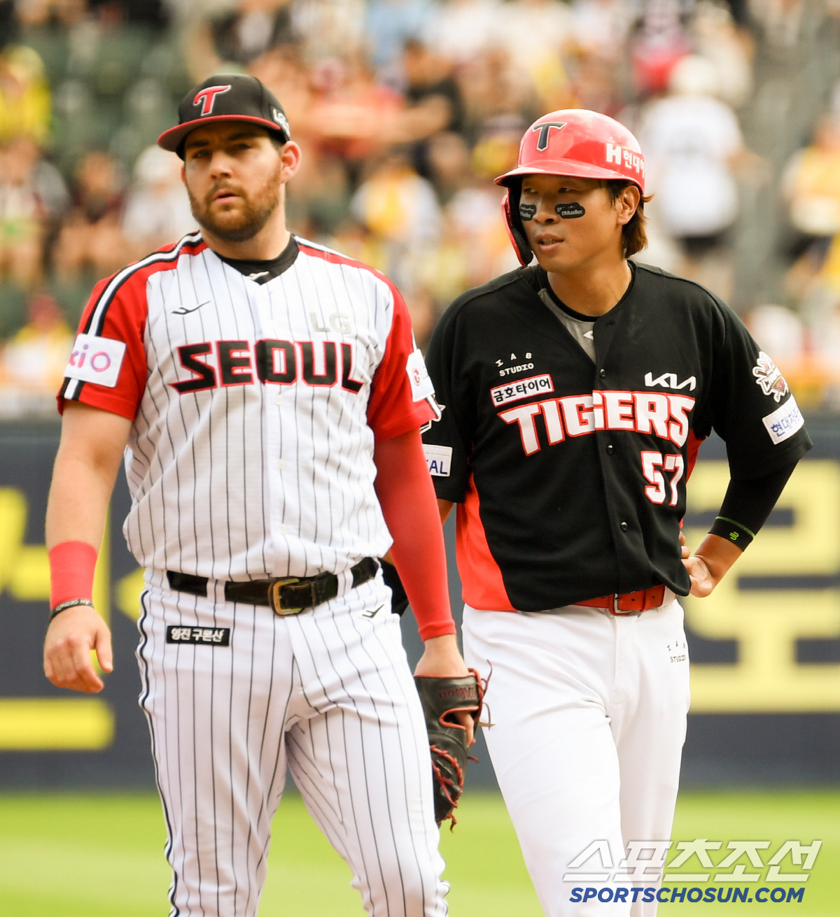 '치리노스 천적 등극' 통산 타율 3할 타자의 무서움...잠실 달군 고종…