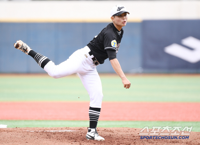 [포토] 안산공고 김도영의 힘찬 투구