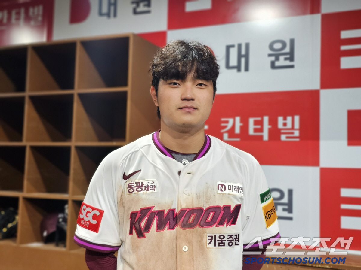 "함 붙어보자" 신인왕 1순위 송승기가 던진 도전장, 하나도 무서운데 둘…