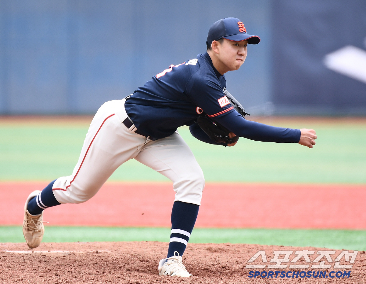 [포토] 성남고 에이스 오훈택 '실점은 없다'