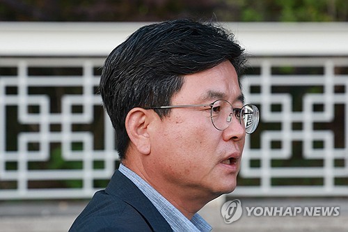 계엄후 뒤늦게 새 선포문…특검, 한덕수 서명·폐기 의혹 수사