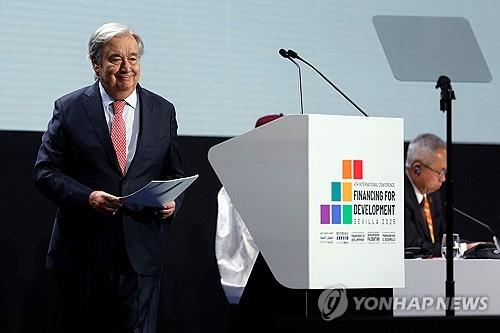 트럼프 국제원조 중단에 전세계 사망자 1천400만명 증가 우려