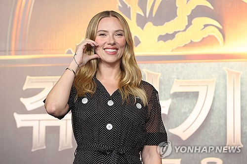 조핸슨 "'쥬라기 월드' 꿈 현실 돼…안 싸우고 도망다녔죠"(종합)