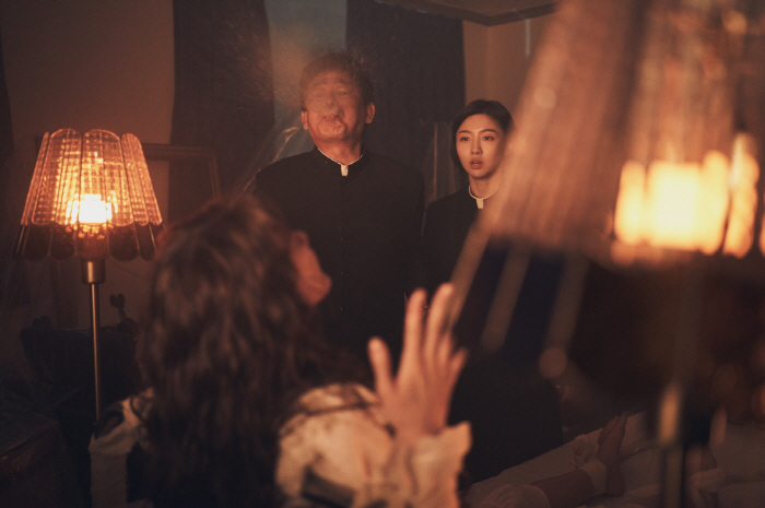 "믿고 보는 필승 조합"…임윤아, '엑시트' 감독 손잡고 '악마가 돌아왔…