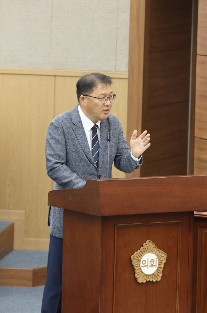 "오보에 대응"한다던 창원시, '연고이전 검토' NC 최후통첩에 "일단 …