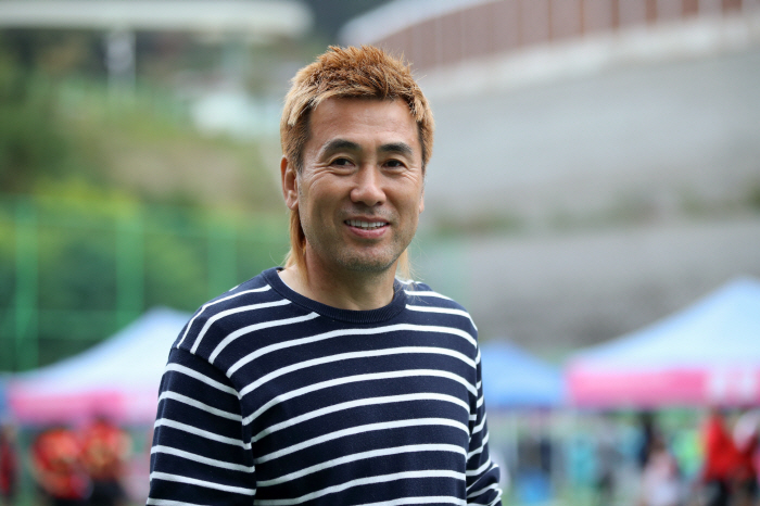 골키퍼만 빼고 전 포지션 소화 유상철, 김주성부터 정몽준 회장, 김호 감…