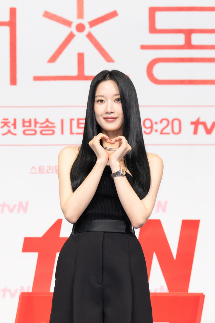 '서초동' 문가영 "전문직 변호사는 처음..만족감 크고 기대"