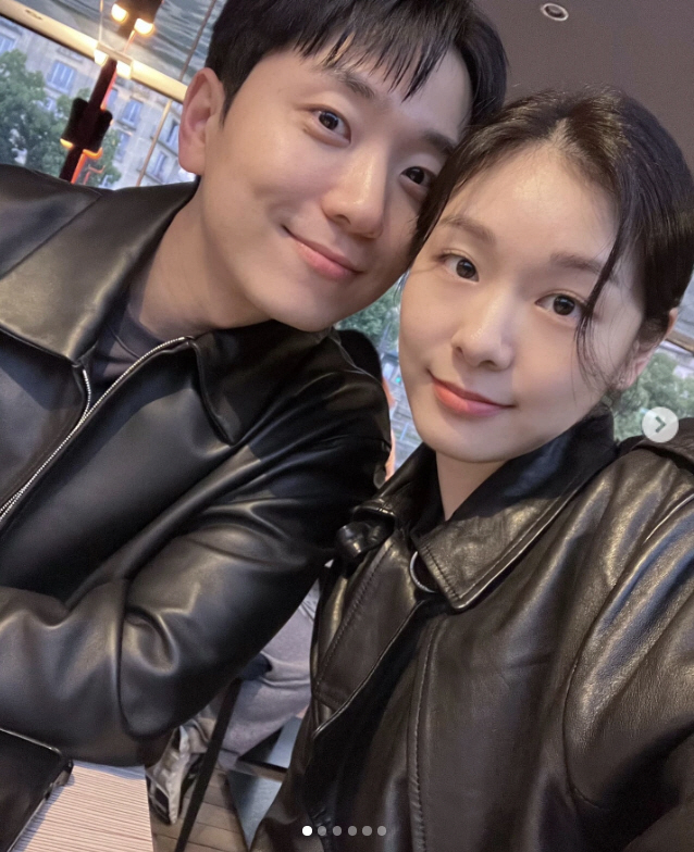 김연아♥고우림, 파리서 ‘까죽커플’ 변신…달달 셀카 대방출