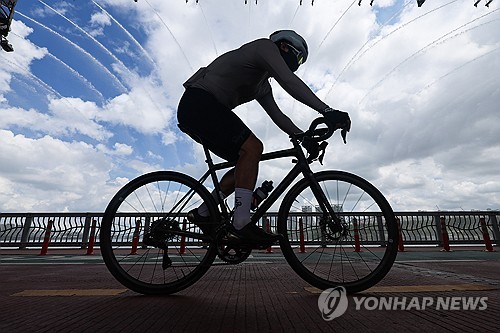 부산·울산·경남 가끔 구름 많음…낮 최고 31∼37도