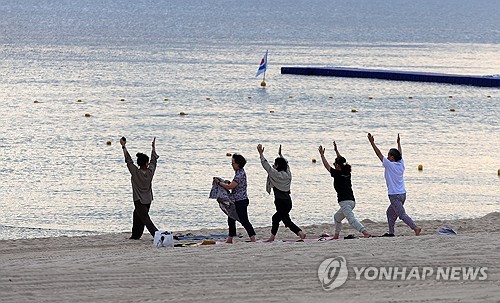 강릉 밤 최저 30.3도 '초열대야'…숨 막히는 무더위 지속