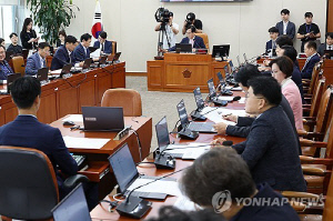 기재위, 2차 추경안·기금운용계획변경안 원안 의결