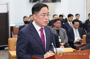 대검 떠난 이진동 