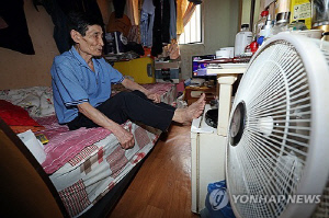 [르포] 찜통 쪽방·뜨거운 아스팔트…폭염에 위태로운 도시민