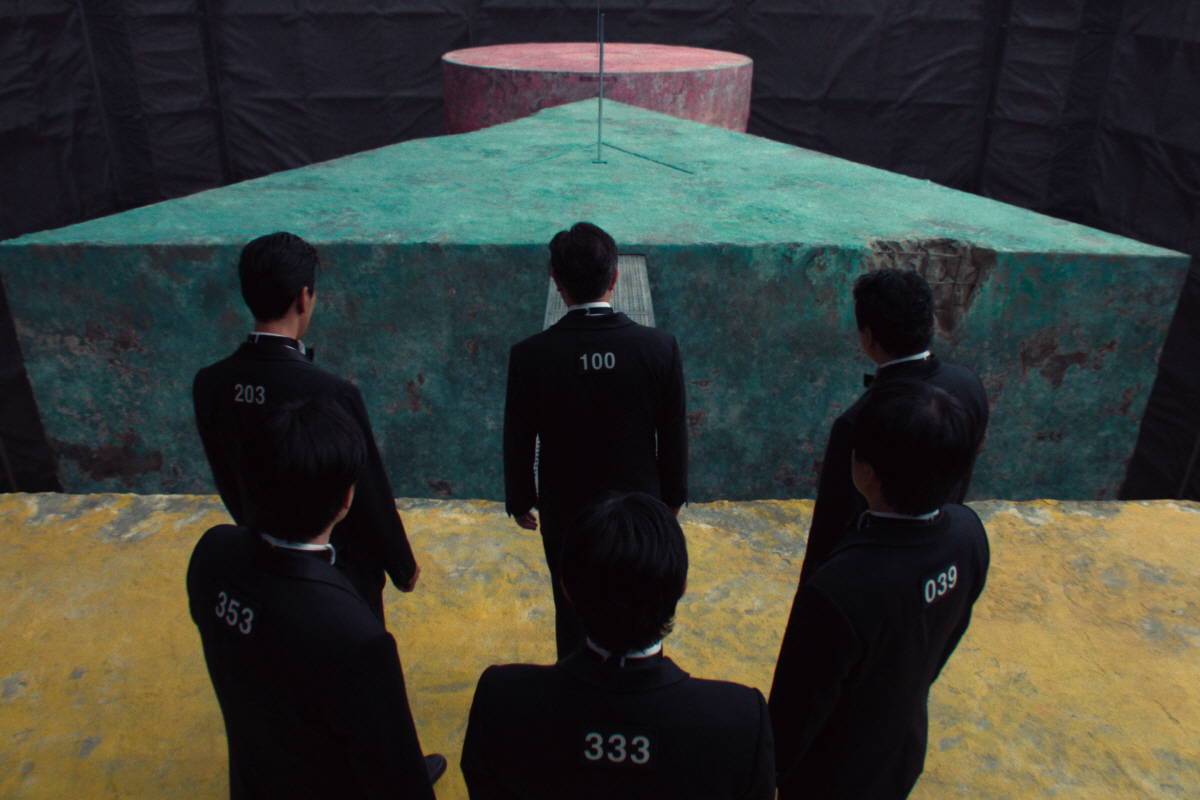 [공식] 전세계 가장 인기있는 시리즈 증명..'오징어 게임3', 공개 3…