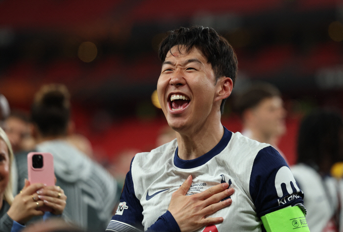'사우디? MLS? 토트넘?' 천하의 레비도 손흥민은 인정? '이적료 포…