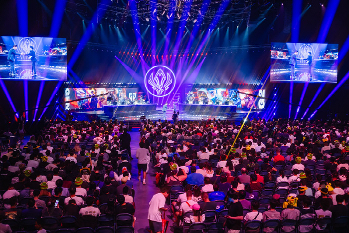 [MSI] '디펜딩 챔프' 젠지, G2에 따끔한 '예방주사' 맞으며 2라…